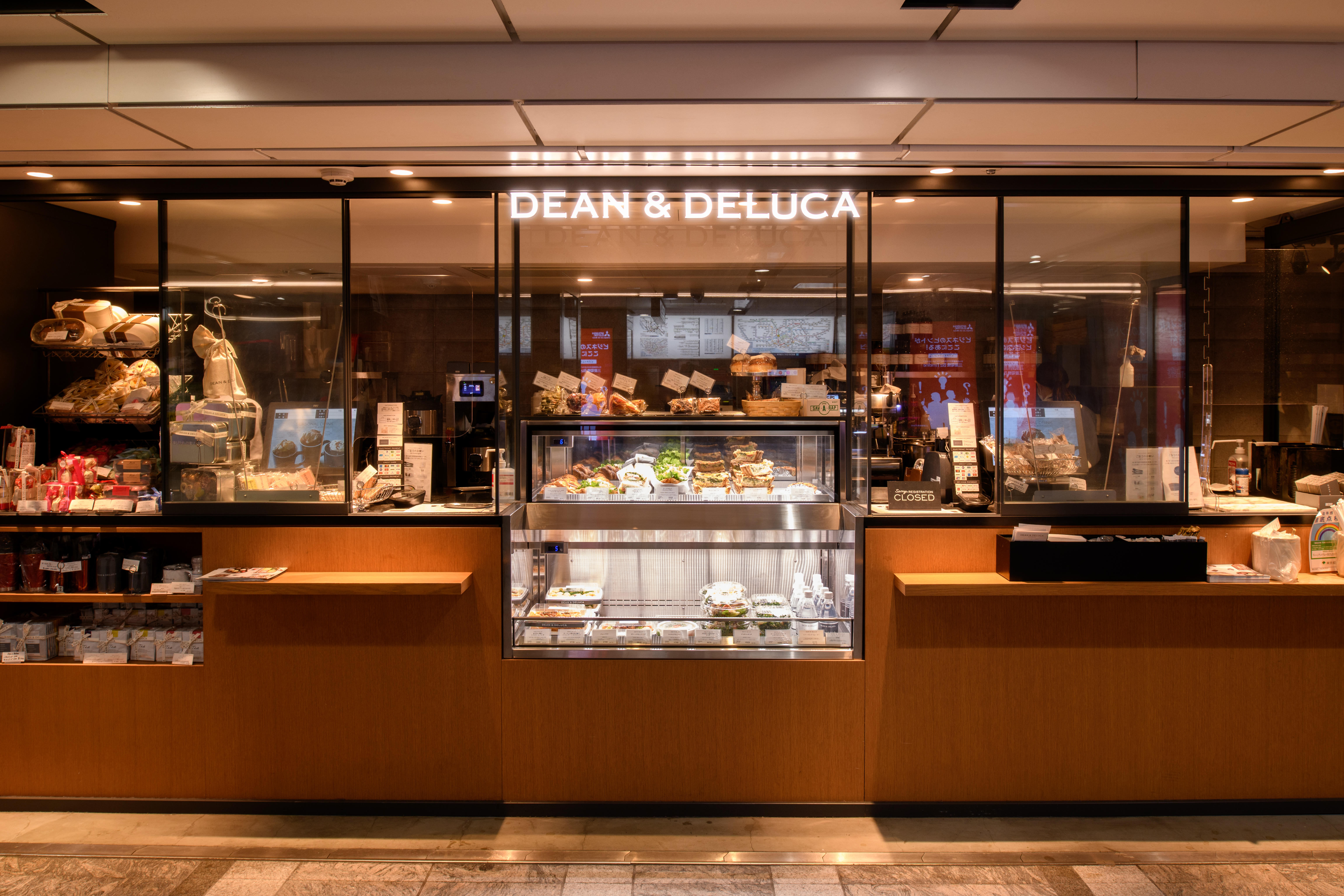 DEAN & DELUCA CAFE | 大手町駅/M18/T09/C11/Z08 | 東京メトロ